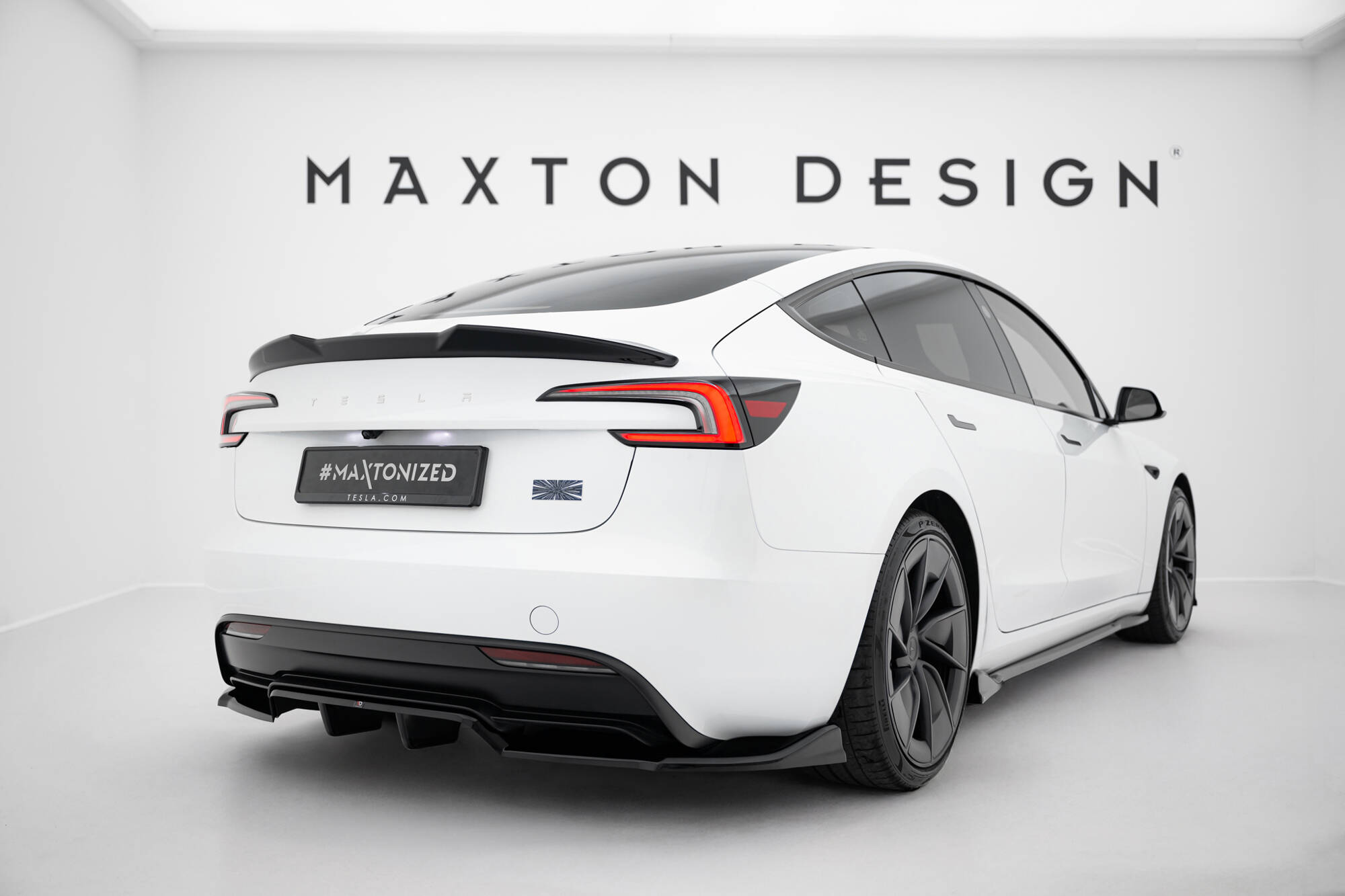 pol_po_Rear-Splitter-with-vertical-bars-V-1-Tesla-Model-3-Performance-Mk1-Facelift-21819_4jpg - OPSHOLDERS