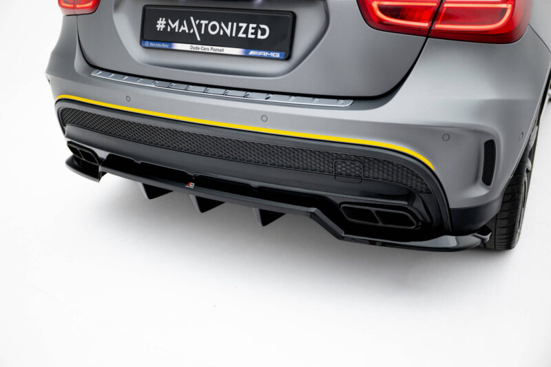 pol_po_Rear-Splitter-with-vertical-bars-V-2-Mercedes-Benz-GLA-45-AMG-X156-22063_4jpg - OPSHOLDERS