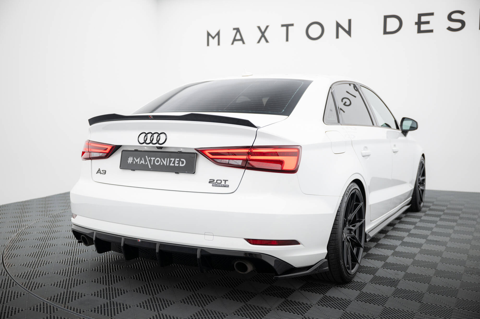 pol_po_Rear-Valance-Audi-A3-Sedan-8V-Facelift-Version-with-single-exhaust-tips-on-both-sides-22283_6jpg - OPSHOLDERS