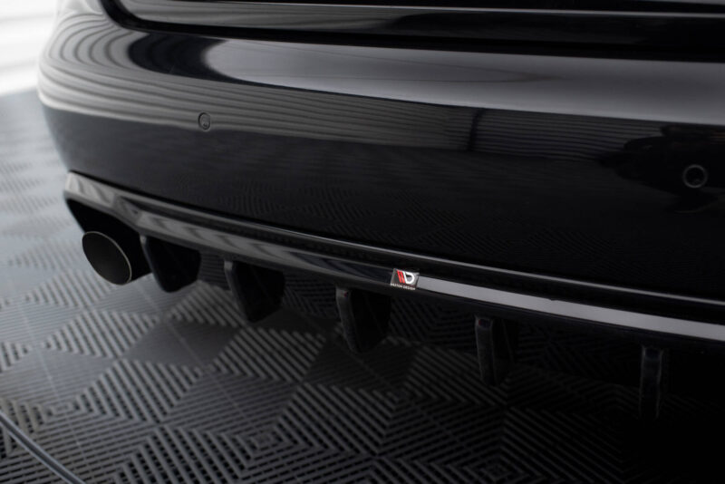 pol_po_Rear-Valance-Audi-A4-B8-Version-with-single-exhausts-on-two-sides-22210_4jpg - OPSHOLDERS