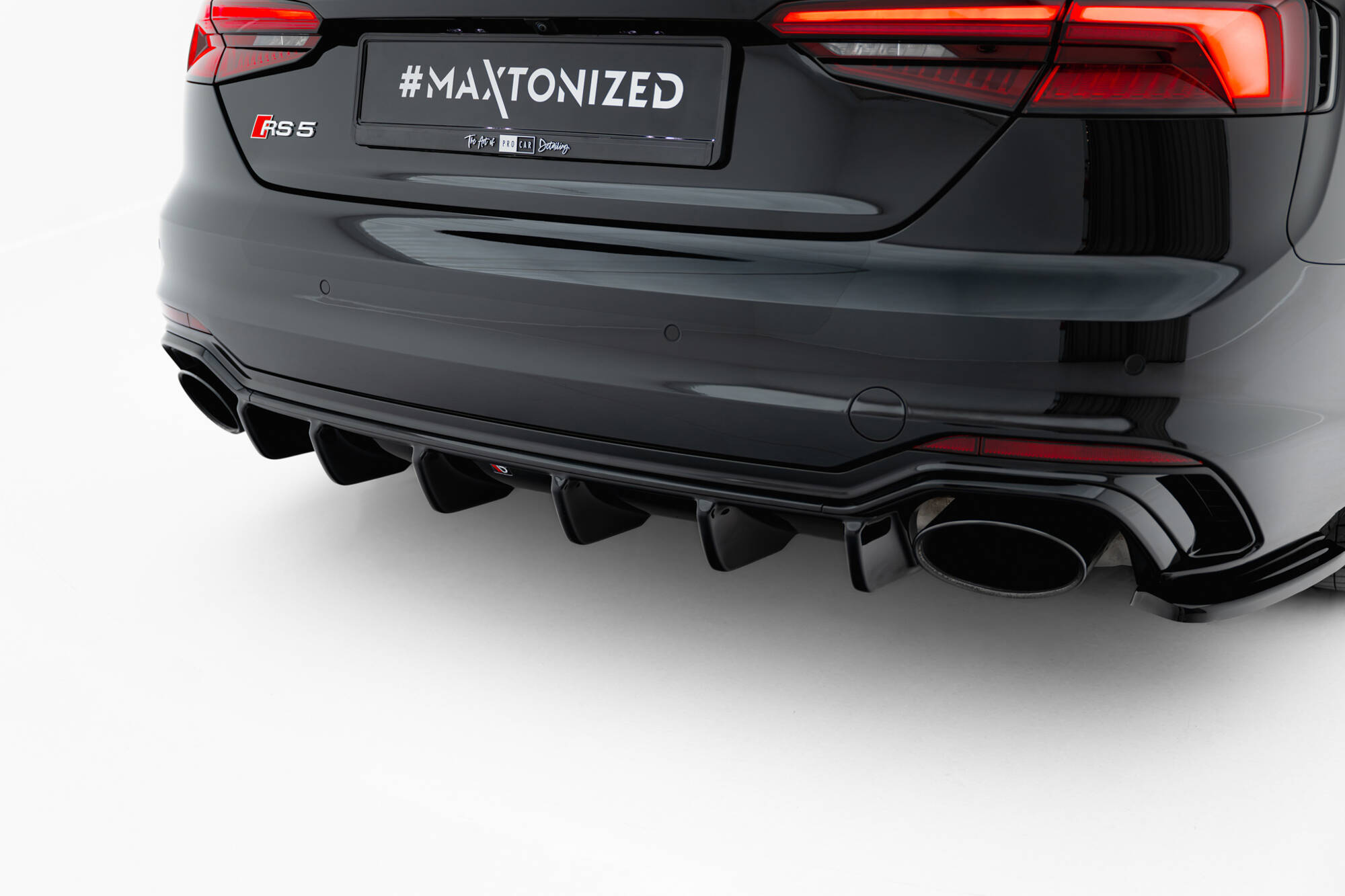 pol_po_Rear-Valance-Audi-RS5-Coupe-Sportback-F5-6985_2jpg - OPSHOLDERS