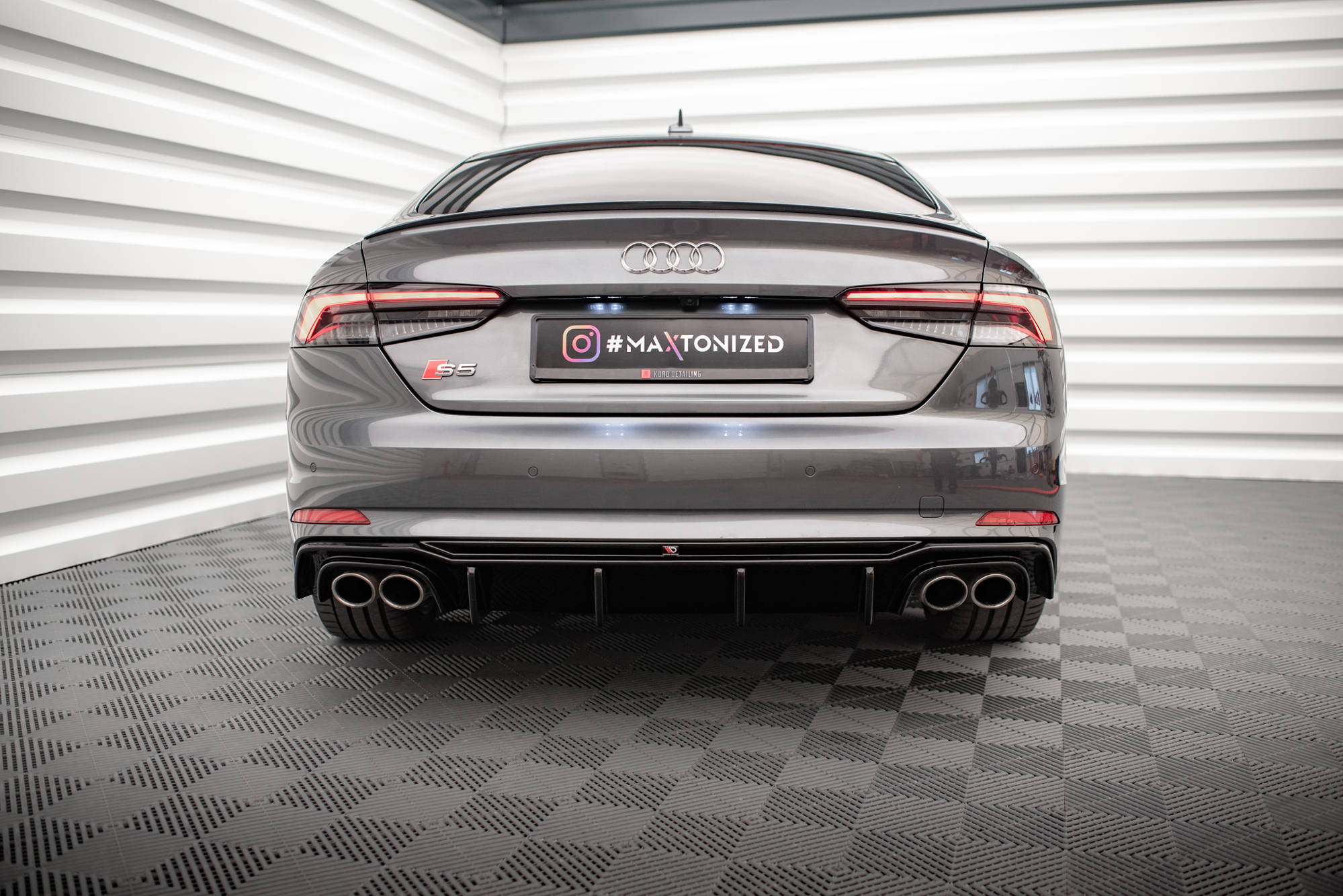 pol_po_Rear-Valance-Audi-S5-F5-Coupe-Sportback-7602_4jpg - OPSHOLDERS