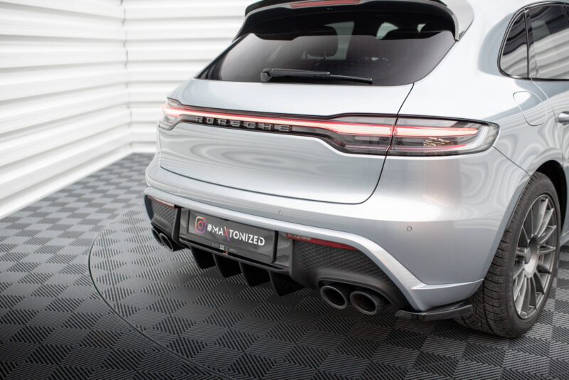 pol_po_Rear-Valance-Porsche-Macan-Mk1-Facelift-2-18402_8jpg - OPSHOLDERS
