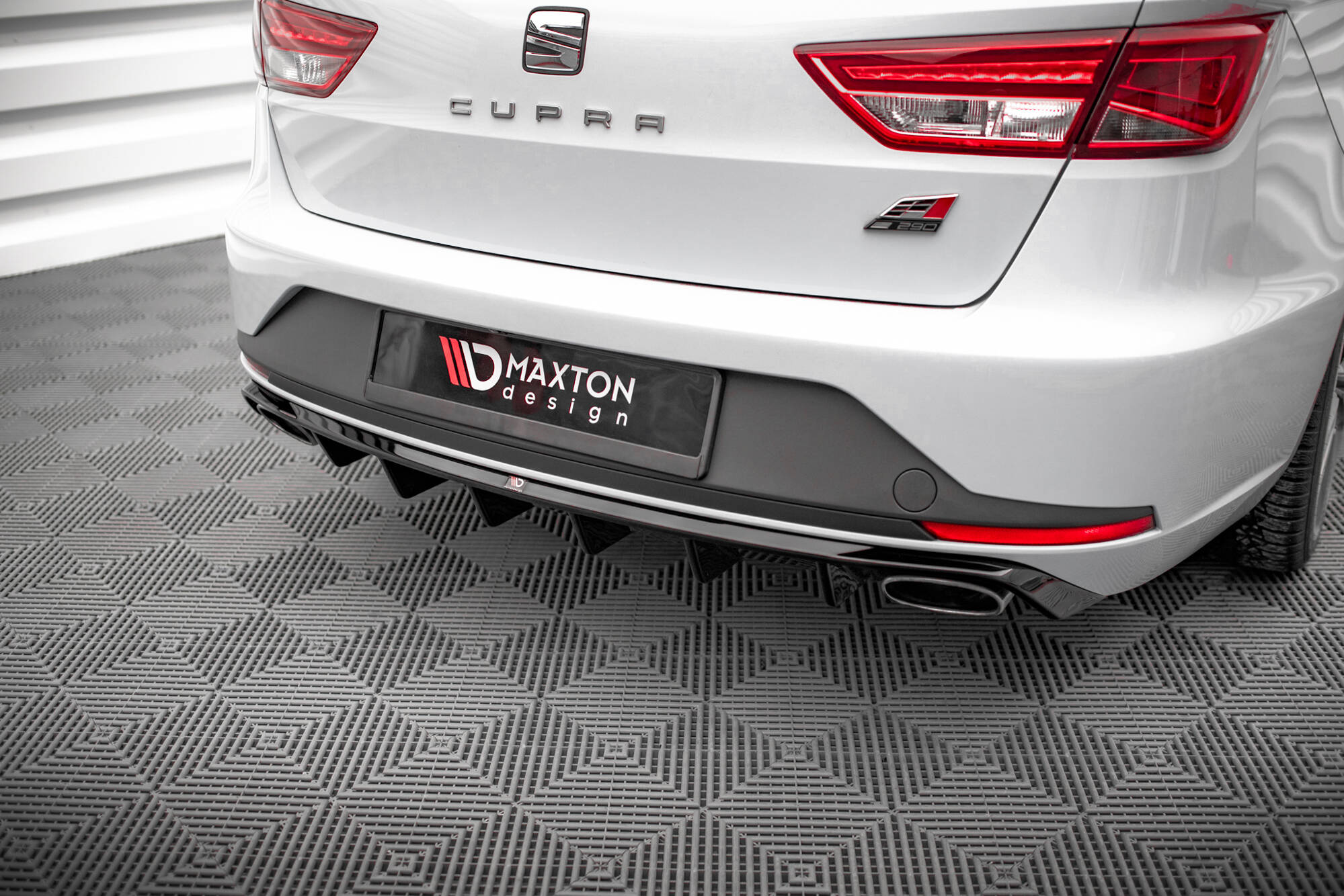 pol_po_Rear-Valance-Seat-Leon-Cupra-Sportstourer-Mk3-20295_2jpg - OPSHOLDERS