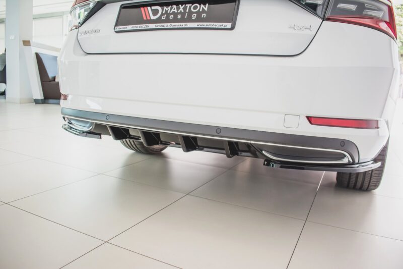 pol_po_Rear-Valance-Skoda-Superb-Liftback-Combi-Mk3-FL-8920_3jpg - OPSHOLDERS