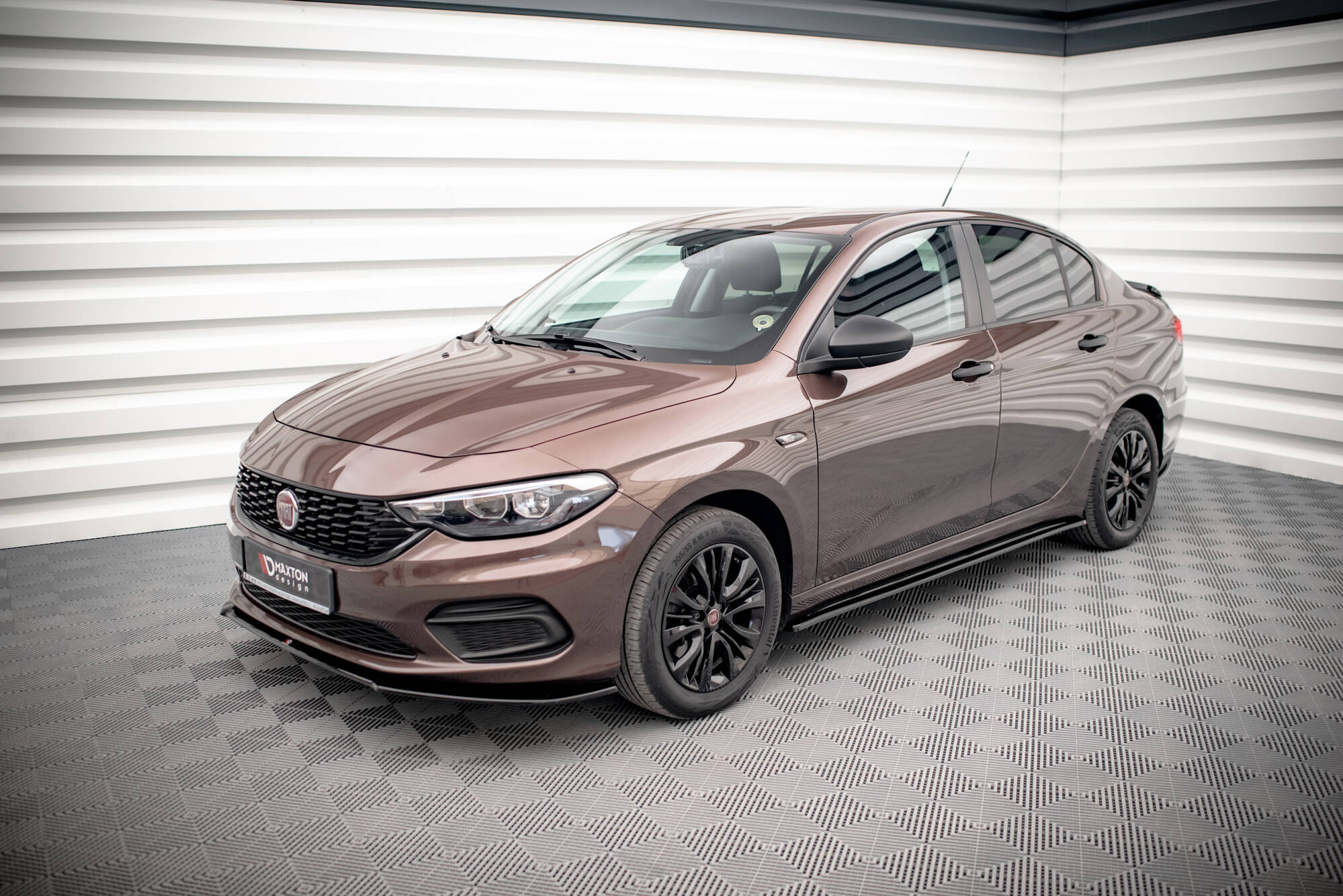 pol_po_SIDE-SKIRTS-DIFFUSERS-Fiat-Tipo-S-Design-5538_2jpg - OPSHOLDERS