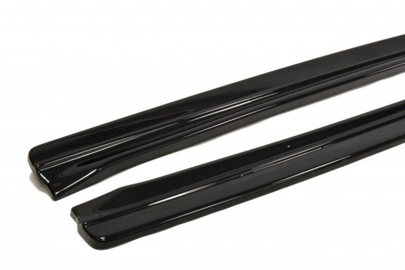 pol_po_SIDE-SKIRTS-DIFFUSERS-VW-Passat-CC-R36-RLINE-Preface-348_6jpg - OPSHOLDERS