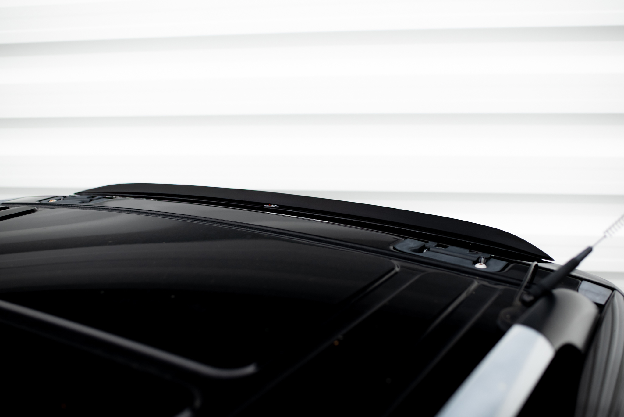 pol_po_SPOILER-CAP-Mercedes-Benz-V-Class-W447-W447-Facelift-5788_1jpg - OPSHOLDERS