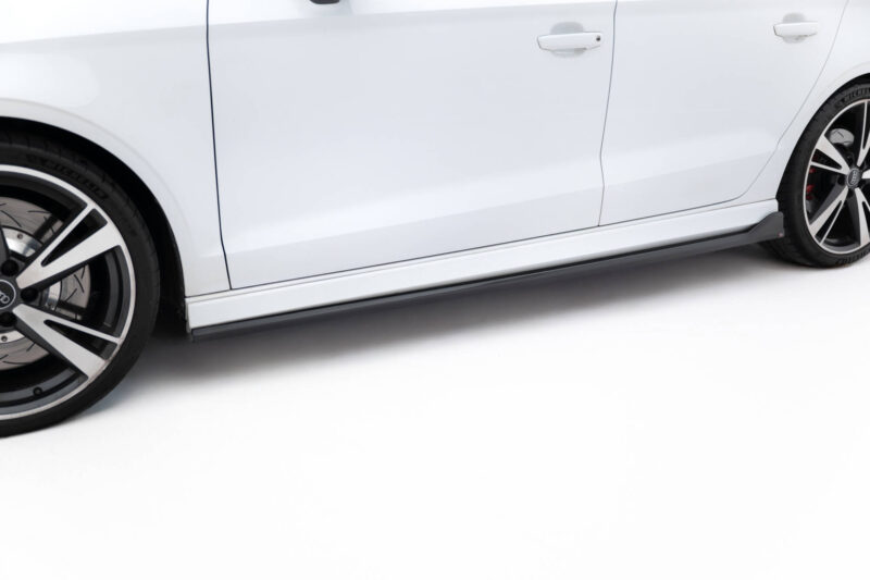 pol_po_Set-of-Splitters-Audi-RS3-Sedan-8V-Facelift-22373_17jpg - OPSHOLDERS
