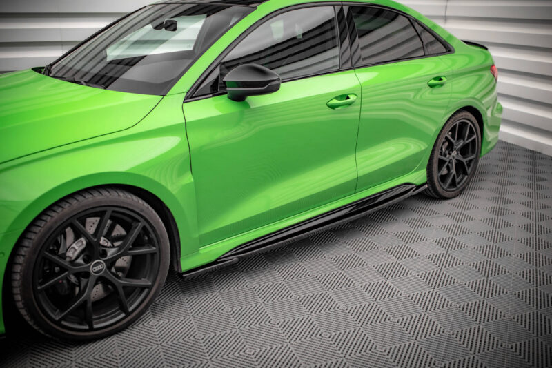 pol_po_Set-of-Splitters-Audi-RS3-Sedan-8Y-21874_18jpg - OPSHOLDERS