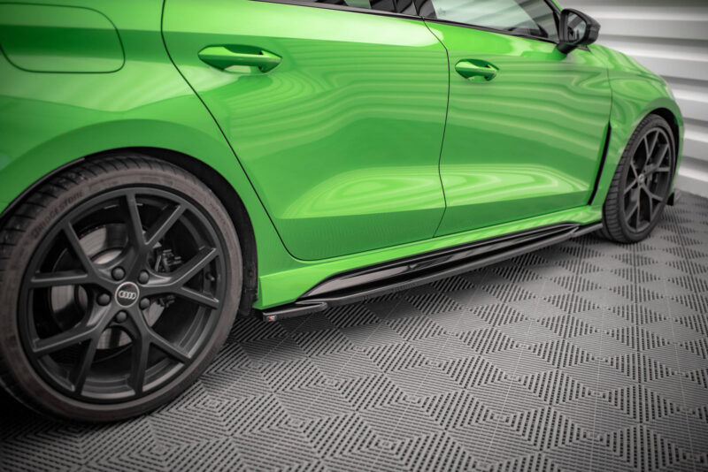 pol_po_Set-of-Splitters-Audi-RS3-Sedan-8Y-21874_20jpg - OPSHOLDERS