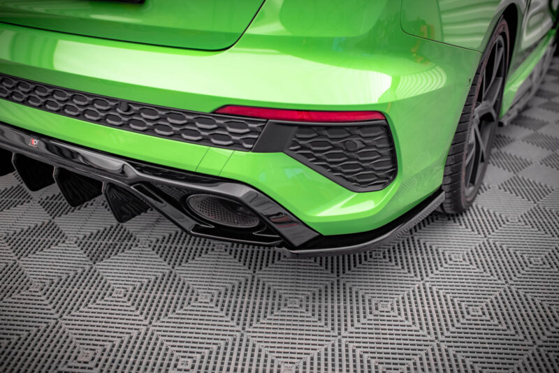 pol_po_Set-of-Splitters-Audi-RS3-Sedan-8Y-21874_7jpg - OPSHOLDERS