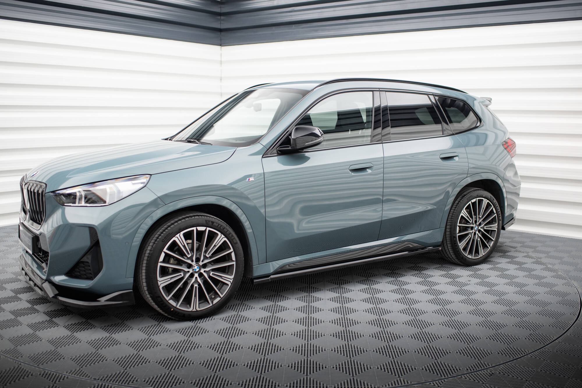 pol_po_Set-of-Splitters-BMW-X1-M-Pack-U11-21197_15jpg - OPSHOLDERS