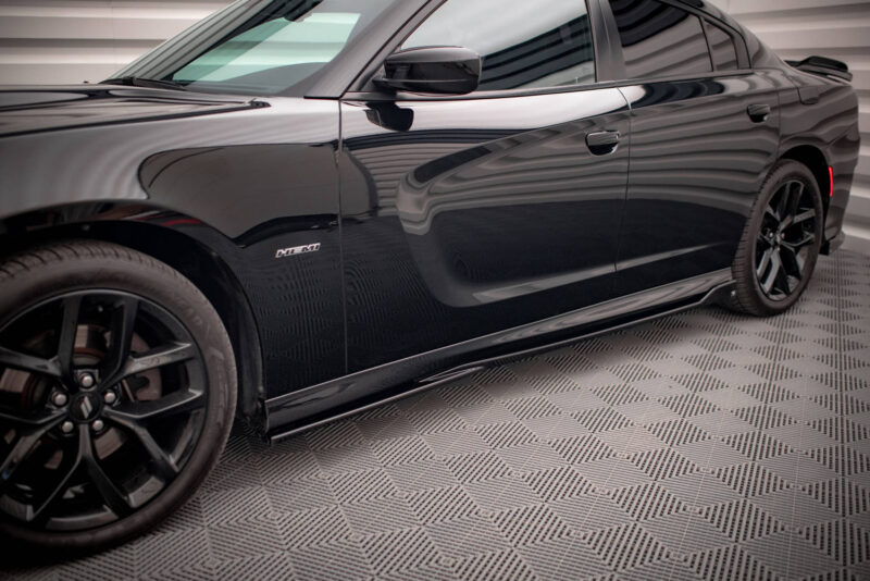 pol_po_Set-of-Splitters-Dodge-Charger-SRT-Mk7-Facelift-21598_11jpg - OPSHOLDERS