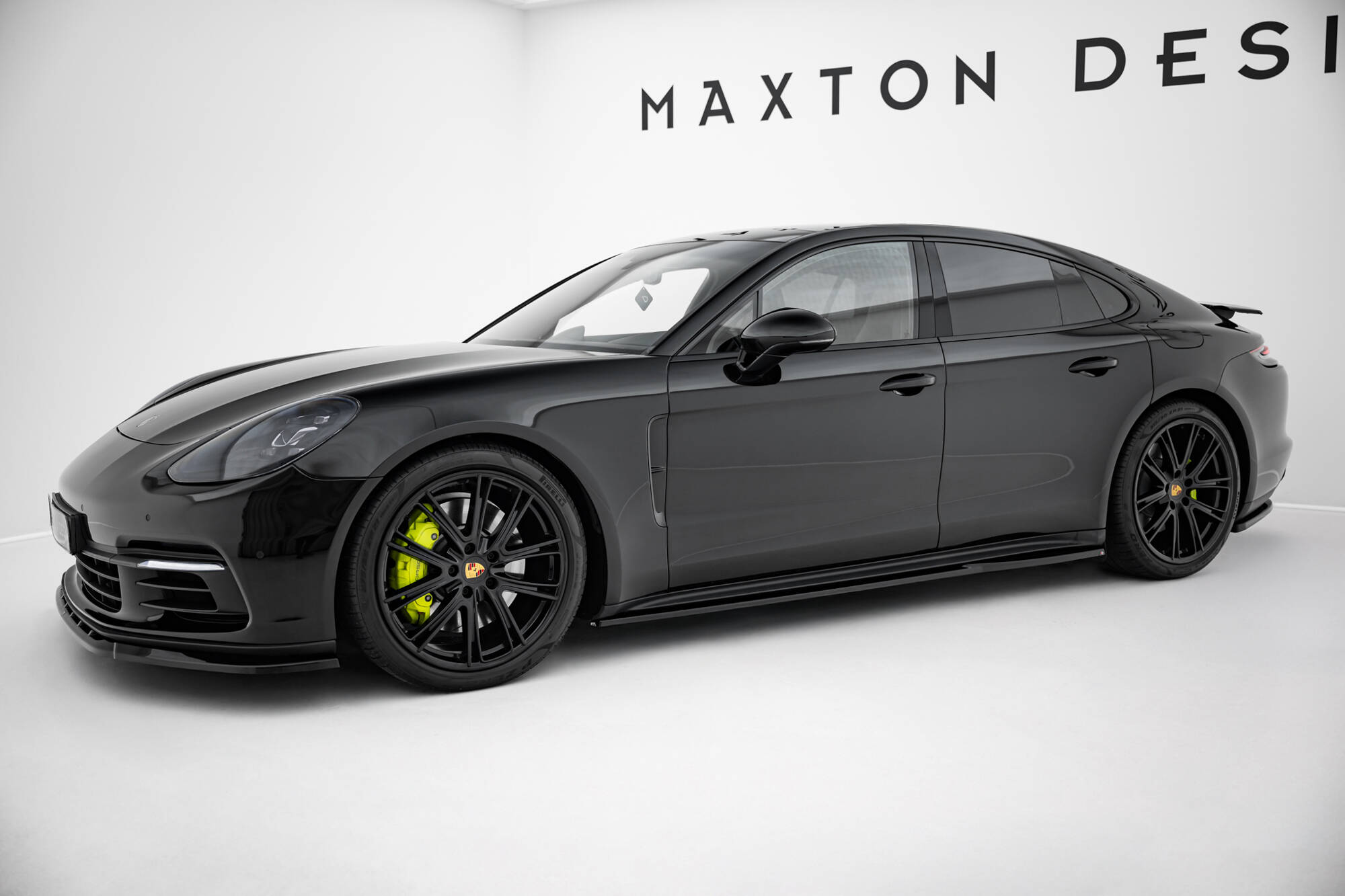 pol_po_Set-of-Splitters-Porsche-Panamera-E-Hybrid-971-22091_8jpg - OPSHOLDERS