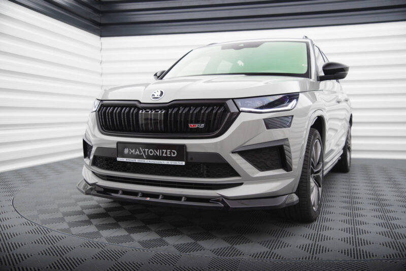 pol_po_Set-of-Splitters-Skoda-Kodiaq-RS-Mk1-Facelift-21401_4jpg - OPSHOLDERS