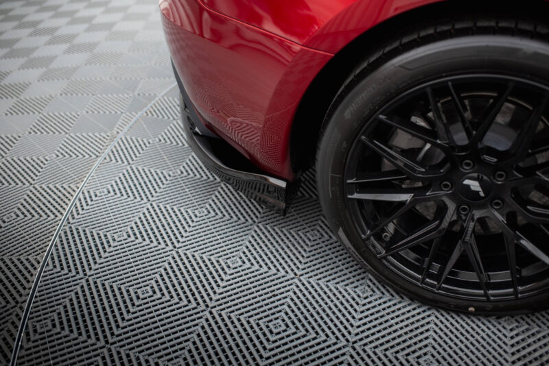 pol_po_Set-of-Splitters-Tesla-Model-3-Project-Highland-Facelift-23270_10jpg - OPSHOLDERS