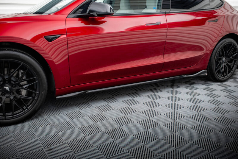 pol_po_Set-of-Splitters-Tesla-Model-3-Project-Highland-Facelift-23270_15jpg - OPSHOLDERS