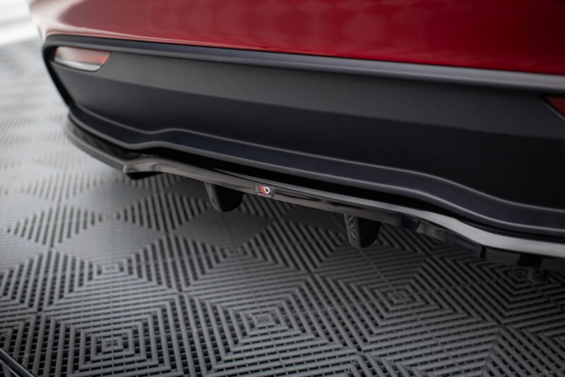 pol_po_Set-of-Splitters-Tesla-Model-3-Project-Highland-Facelift-23270_8jpg - OPSHOLDERS