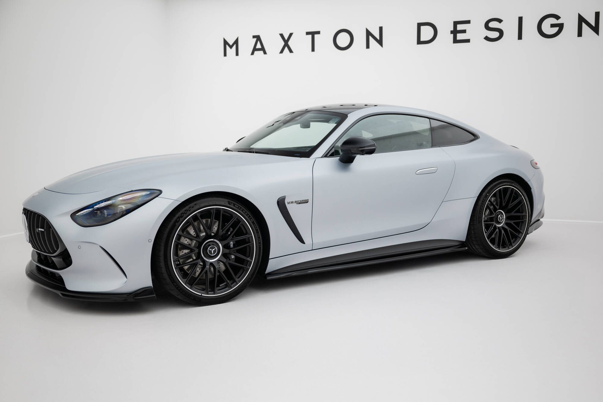 pol_po_Set-of-Splitters-V-1-Mercedes-AMG-GT-63-55-63-S-E-Performance-C192-21720_14jpg - OPSHOLDERS