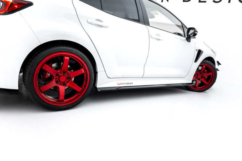 pol_po_Set-of-Splitters-V-1-Toyota-GR-Corolla-Mk12-22871_20jpg - OPSHOLDERS