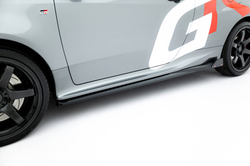 pol_po_Set-of-Splitters-V-2-Toyota-GR-Yaris-Mk4-Facelift-22646_1jpg - OPSHOLDERS