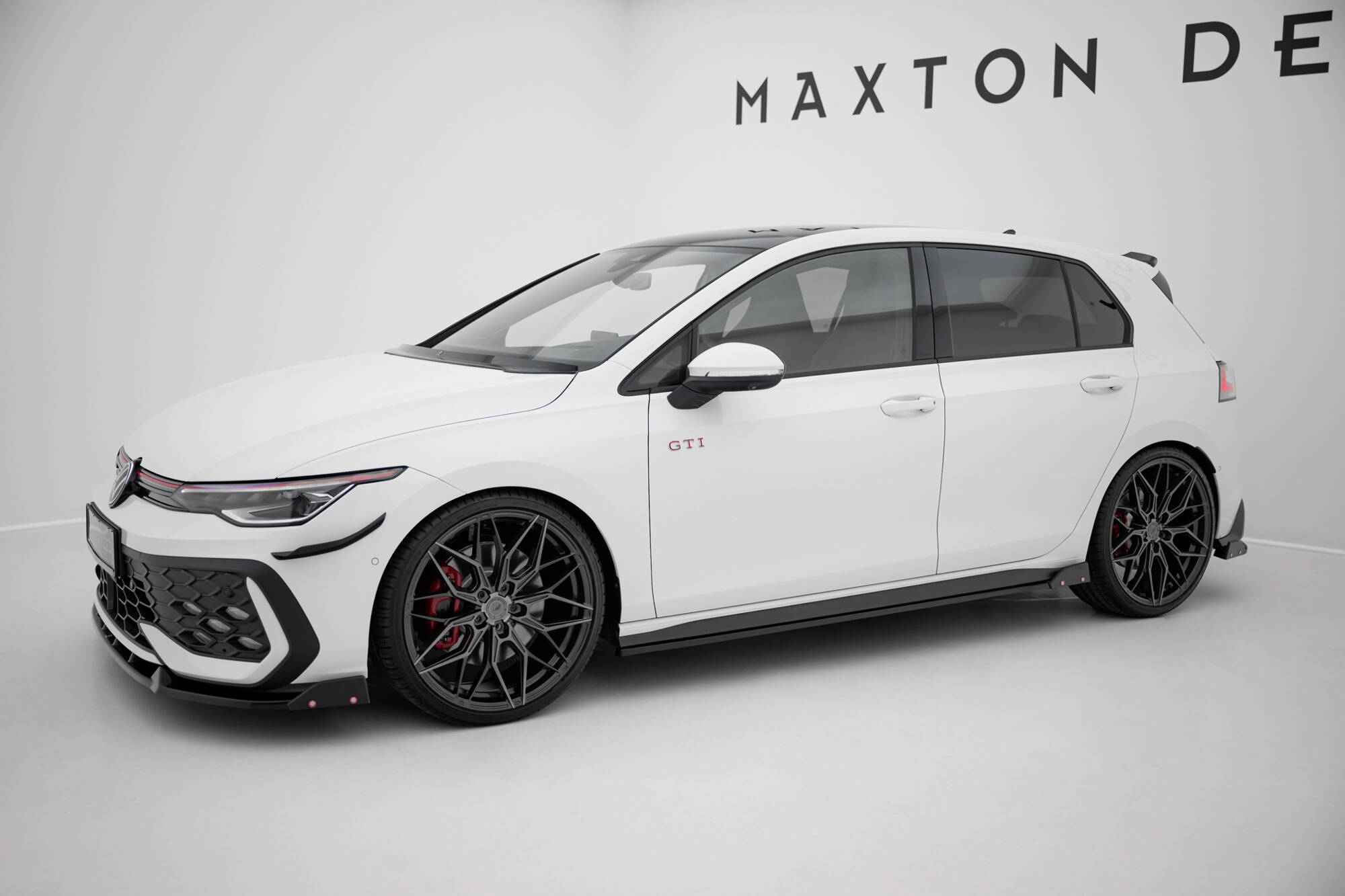 pol_po_Set-of-Splitters-V-2-Volkswagen-Golf-GTI-Mk8-Facelift-21702_21jpg - OPSHOLDERS