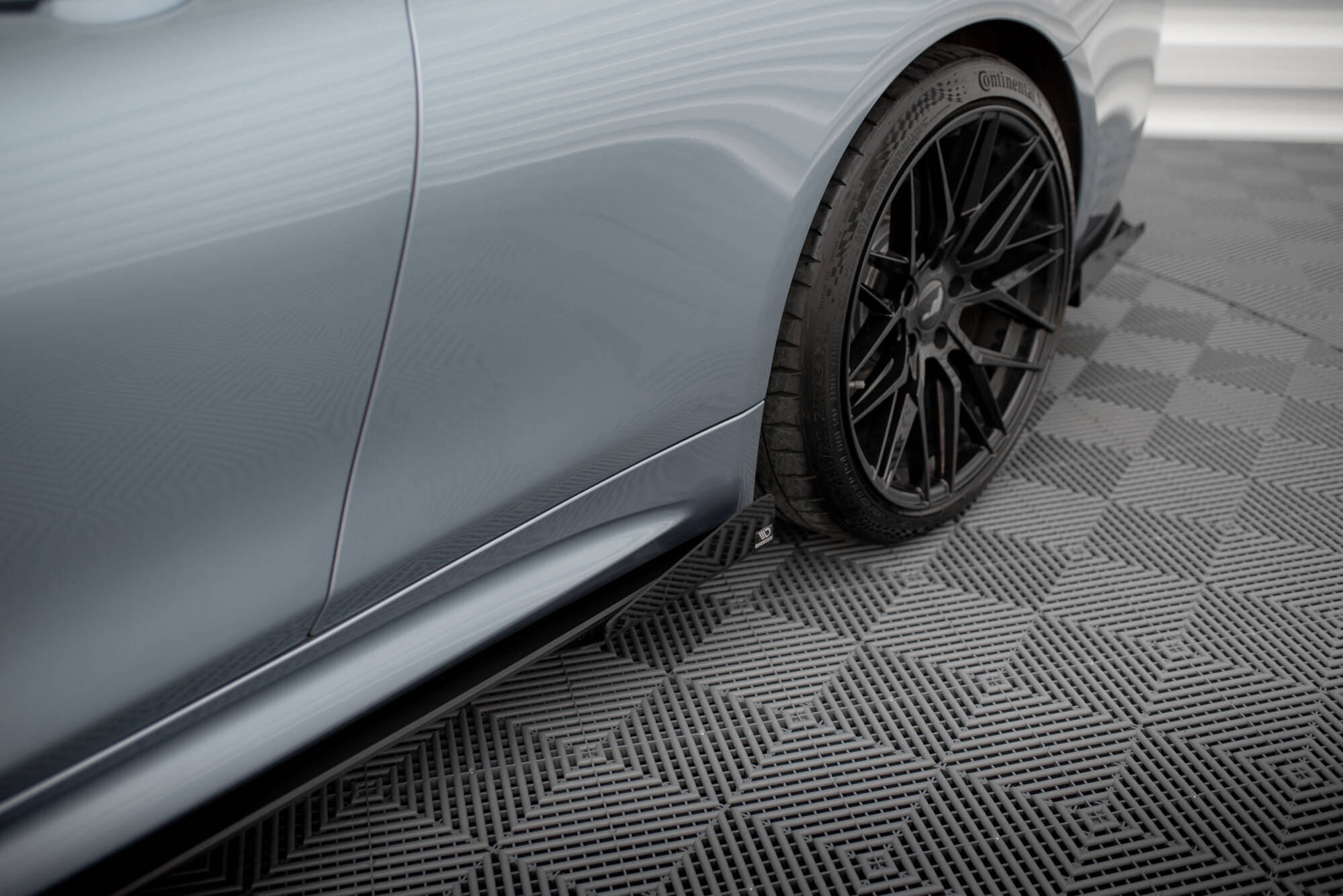 pol_po_Side-Flaps-BMW-4-Coupe-Gran-Coupe-Cabrio-M-Pack-F32-F36-F33-19428_4jpg - OPSHOLDERS