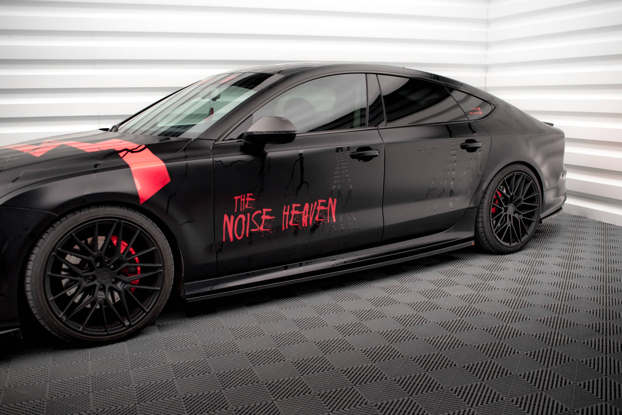 pol_po_Side-Skirts-Diffusers-Audi-A7-RS7-Look-C7-19933_3jpg - OPSHOLDERS
