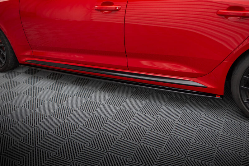 pol_po_Side-Skirts-Diffusers-Audi-RS4-B9-B9-Facelift-8064_1jpg - OPSHOLDERS