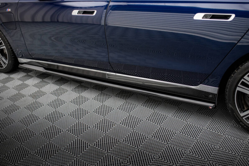 pol_po_Side-Skirts-Diffusers-BMW-7-M-Pack-G70-20747_3jpg - OPSHOLDERS