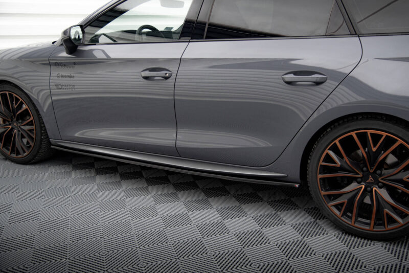 pol_po_Side-Skirts-Diffusers-Cupra-Leon-Aero-Mk1-20398_5jpg - OPSHOLDERS