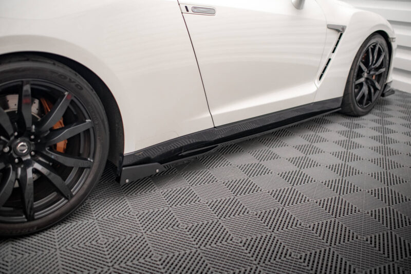 pol_po_Side-Skirts-Diffusers-Flaps-Nissan-GTR-R35-Facelift-16902_4jpg - OPSHOLDERS