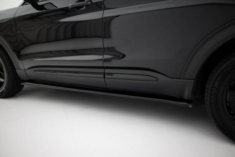 pol_po_Side-Skirts-Diffusers-Ford-Explorer-XLT-Mk6-21757_4jpg - OPSHOLDERS