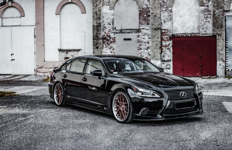 pol_po_Side-Skirts-Diffusers-Lexus-LS-Long-Wheelbase-Mk4-Facelift-10603_6jpg - OPSHOLDERS