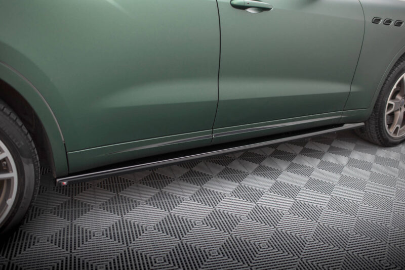 pol_po_Side-Skirts-Diffusers-Maserati-Levante-Mk1-18054_4jpg - OPSHOLDERS