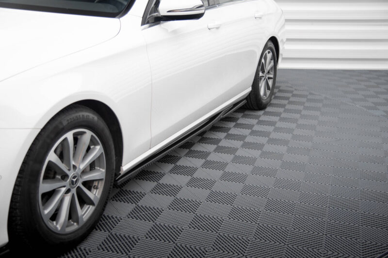 pol_po_Side-Skirts-Diffusers-Mercedes-Benz-E-W213-12698_8jpg - OPSHOLDERS