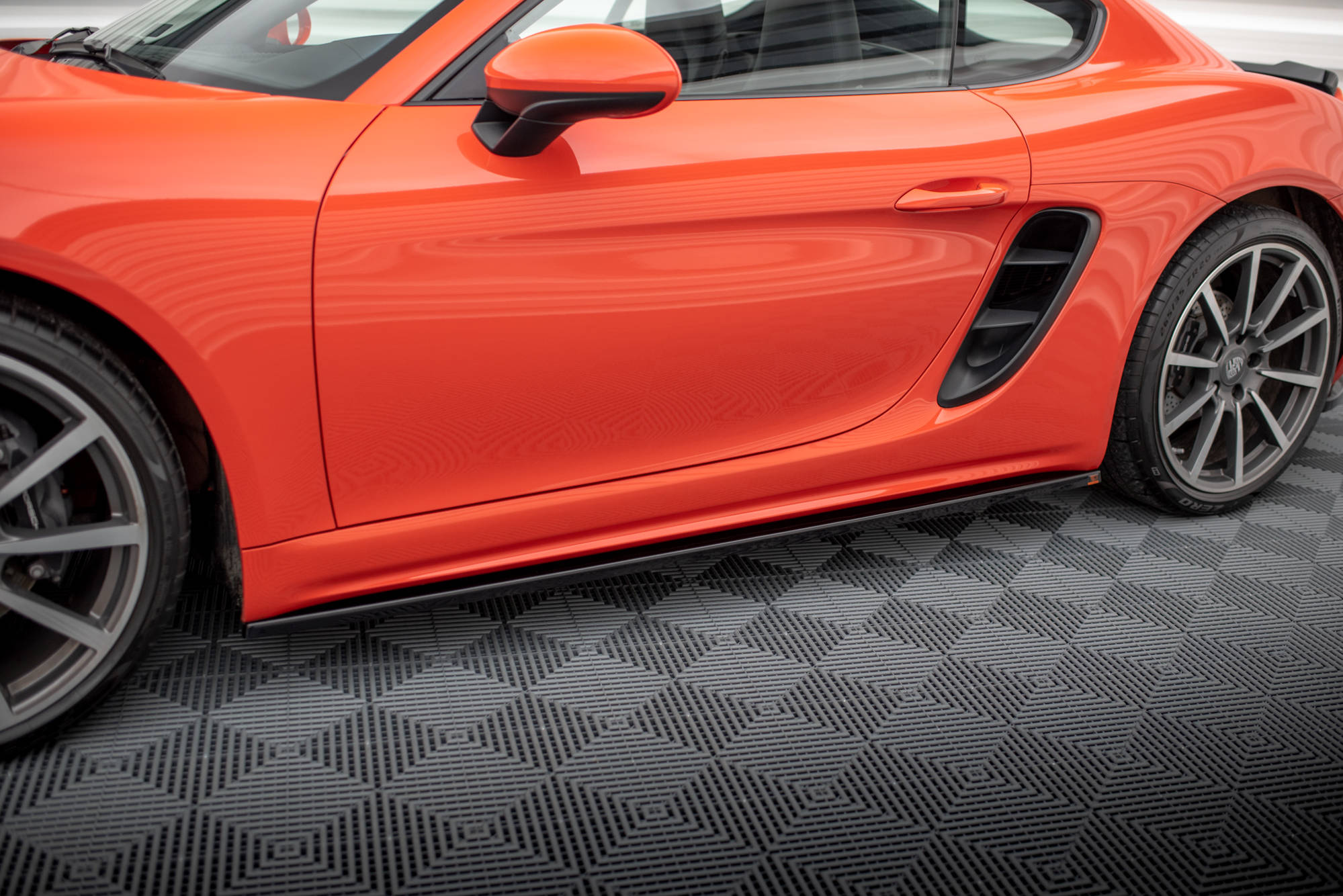 Maxton Design Side Skirts Diffusers Porsche 718 Cayman 982c PO-CA