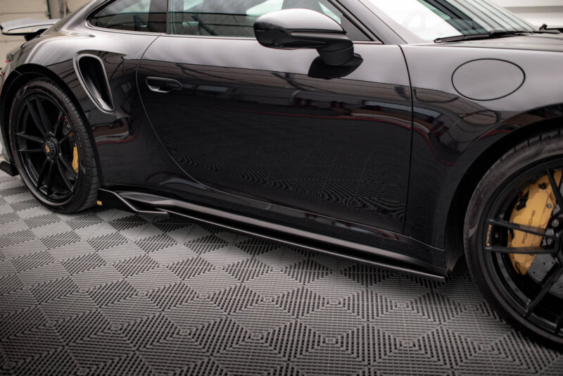 pol_po_Side-Skirts-Diffusers-Porsche-911-Turbo-S-992-17276_4jpg - OPSHOLDERS