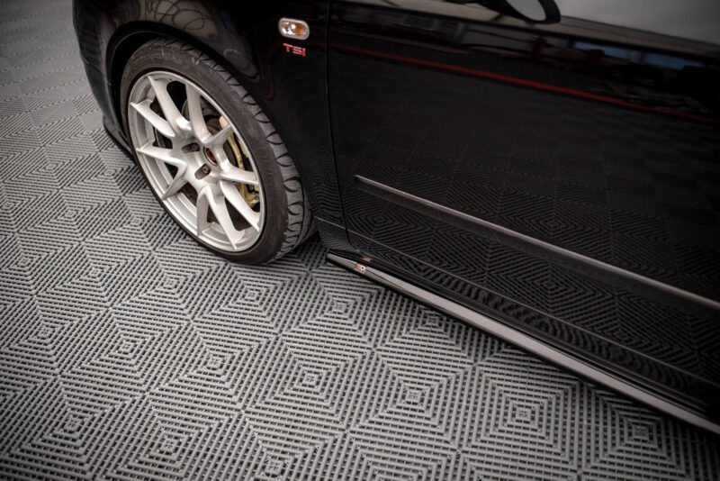 pol_po_Side-Skirts-Diffusers-Seat-Exeo-15124_6jpg - OPSHOLDERS