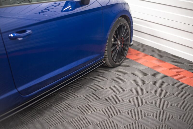 pol_po_Side-Skirts-Diffusers-Seat-Leon-Cupra-FR-SC-Mk3-Mk3-FL-10489_1jpg - OPSHOLDERS
