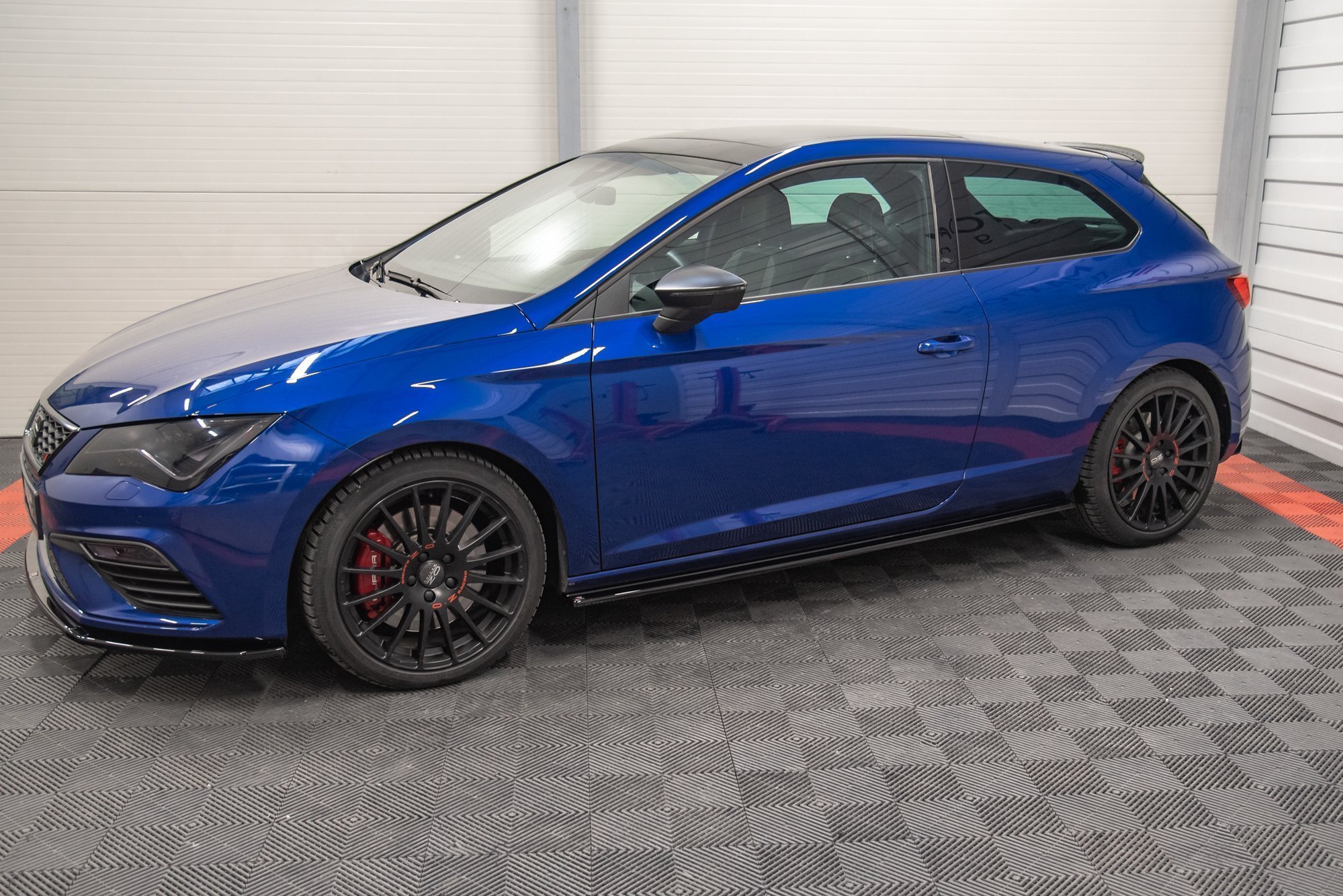 pol_po_Side-Skirts-Diffusers-Seat-Leon-Cupra-FR-SC-Mk3-Mk3-FL-10489_4jpg - OPSHOLDERS