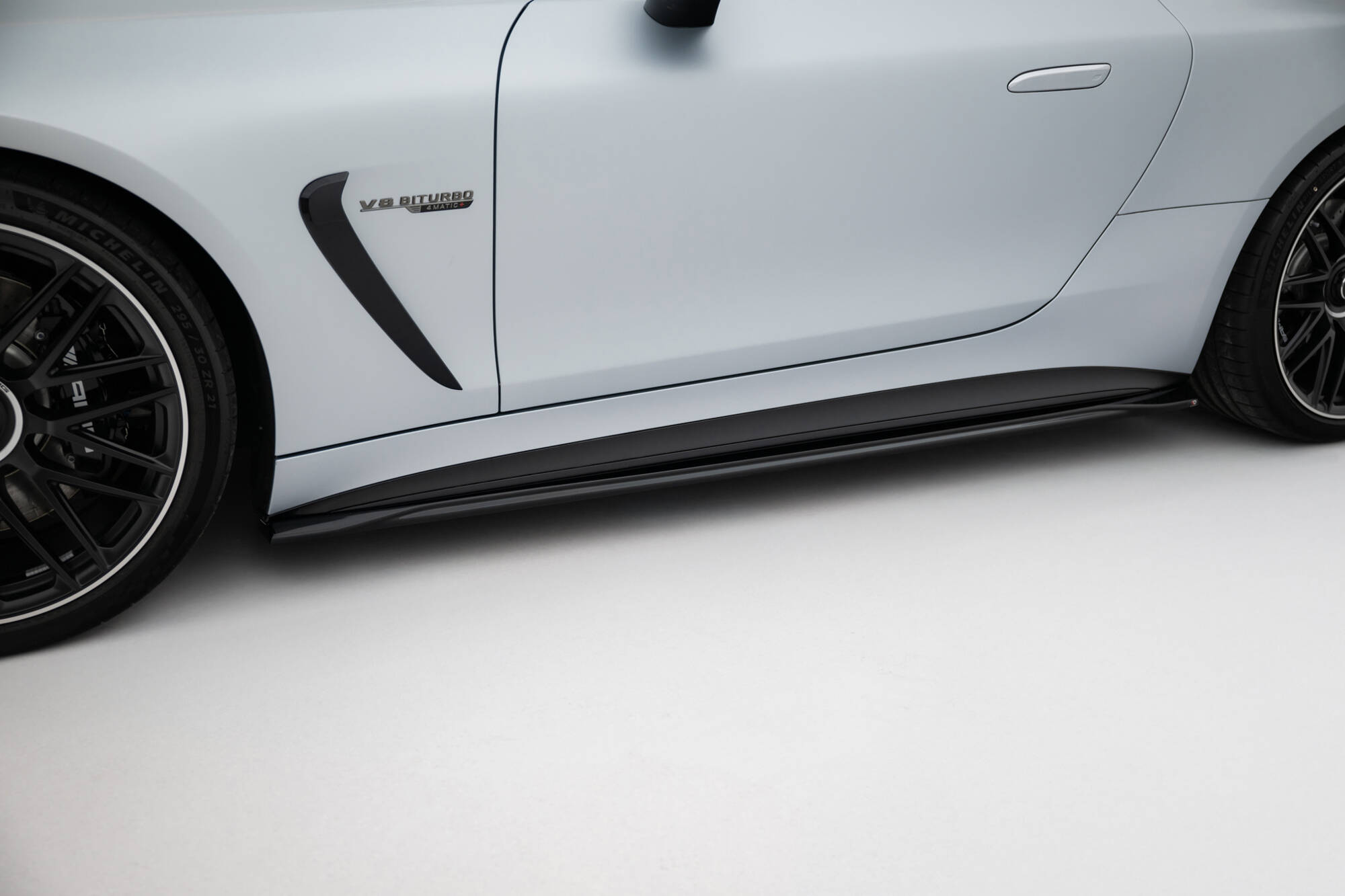 pol_po_Side-Skirts-Diffusers-V-1-Mercedes-AMG-GT-63-55-63-S-E-Performance-C192-21717_3jpg - OPSHOLDERS