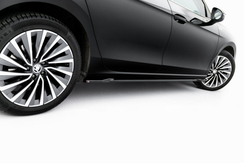 pol_po_Side-Skirts-Diffusers-V-1-Skoda-Superb-Mk4-23022_5jpg - OPSHOLDERS
