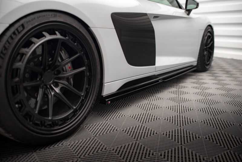 pol_po_Side-Skirts-Diffusers-V-2-Audi-R8-Mk2-Facelift-17932_2jpg - OPSHOLDERS
