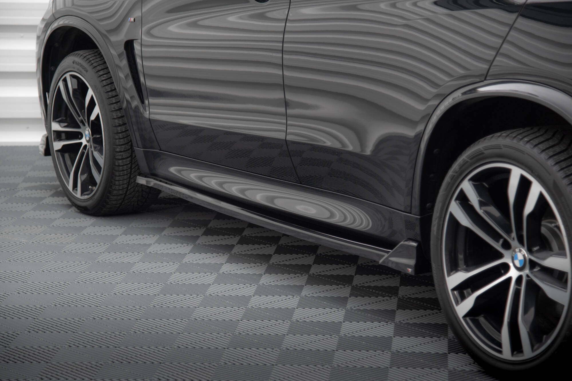 pol_po_Side-Skirts-Diffusers-V-2-BMW-X5-M-Pack-F15-19157_4jpg - OPSHOLDERS