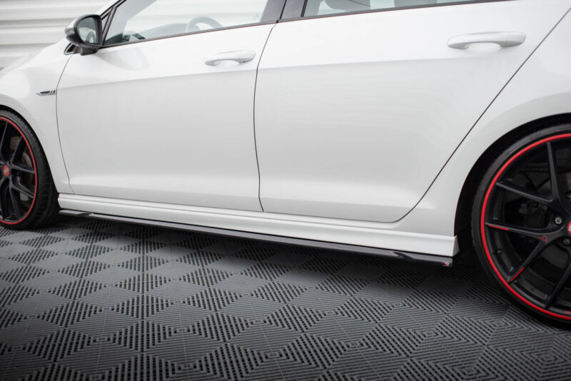 pol_po_Side-Skirts-Diffusers-V-4-Volkswagen-Golf-R-R-Line-Mk7-20985_4jpg - OPSHOLDERS