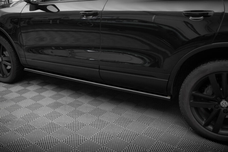 pol_po_Side-Skirts-Diffusers-Volkswagen-Touareg-Mk2-19738_4jpg - OPSHOLDERS