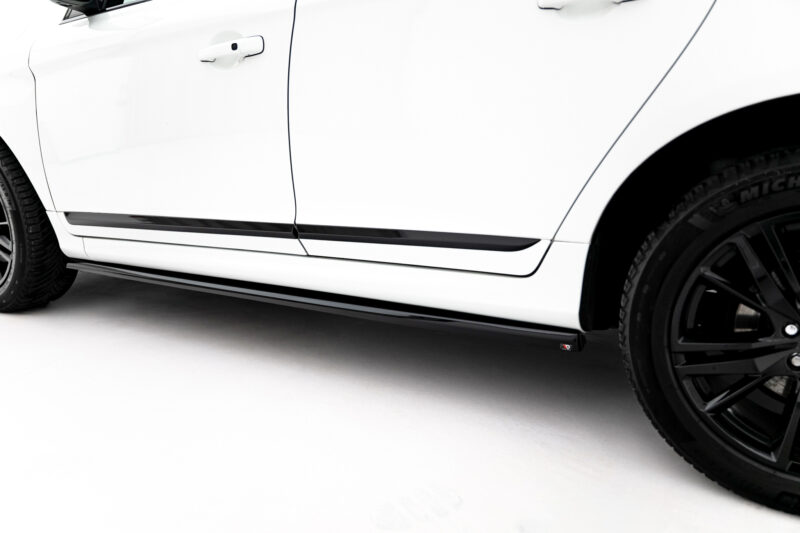 pol_po_Side-Skirts-Diffusers-Volvo-XC60-Mk1-Facelift-22885_1jpg - OPSHOLDERS
