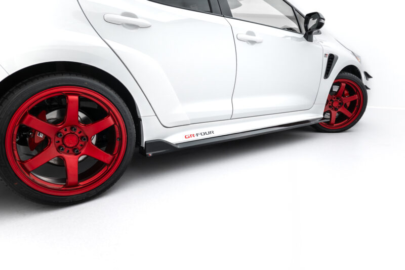 pol_po_Side-skirts-Diffusers-V-2-Toyota-GR-Corolla-Mk12-22869_5jpg - OPSHOLDERS